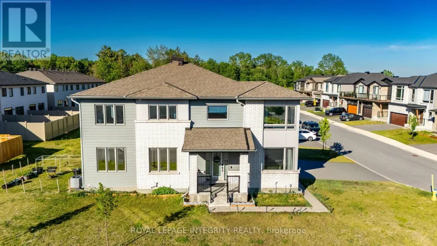 660 FENWICK WAY, Ottawa, Ontario K2J7E6
