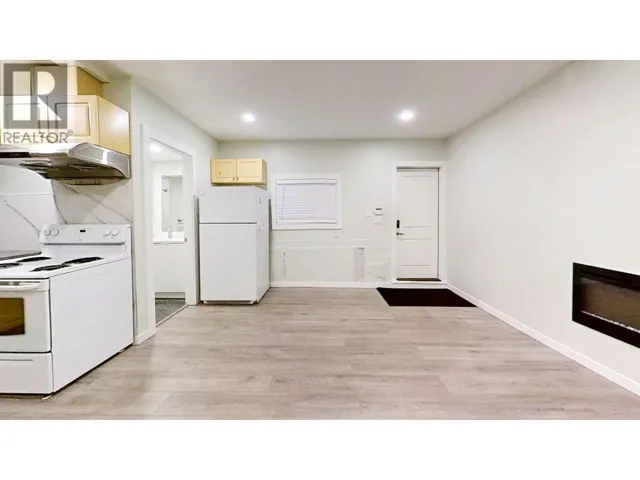 966 STEWART AVENUE, Coquitlam, British Columbia V3K2N6