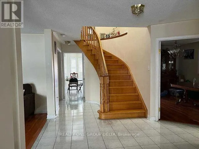 UPPER - 24 ARBORVIEW CRESCENT, Toronto (West Humber-Clairville), Ontario M9W7B3