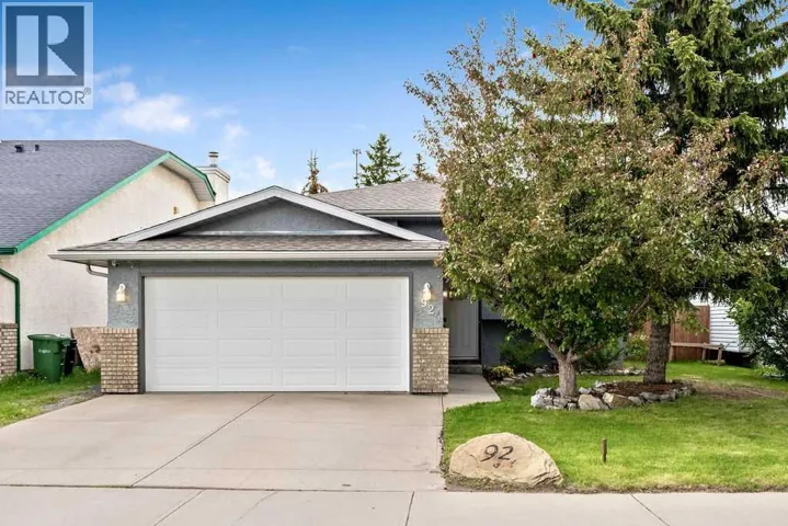 92 Waterstone Crescent SE, Airdrie, Alberta T4B2E5