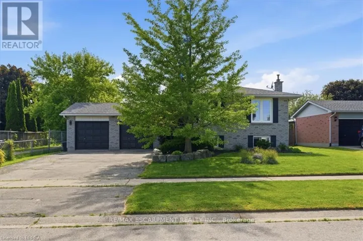 33 EDWARD AVENUE, Brant (South Dumfries), Ontario N0E1N0