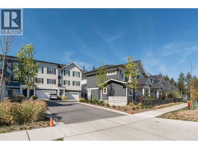131 3565 BAYCREST AVENUE, Coquitlam, British Columbia V3B2W7