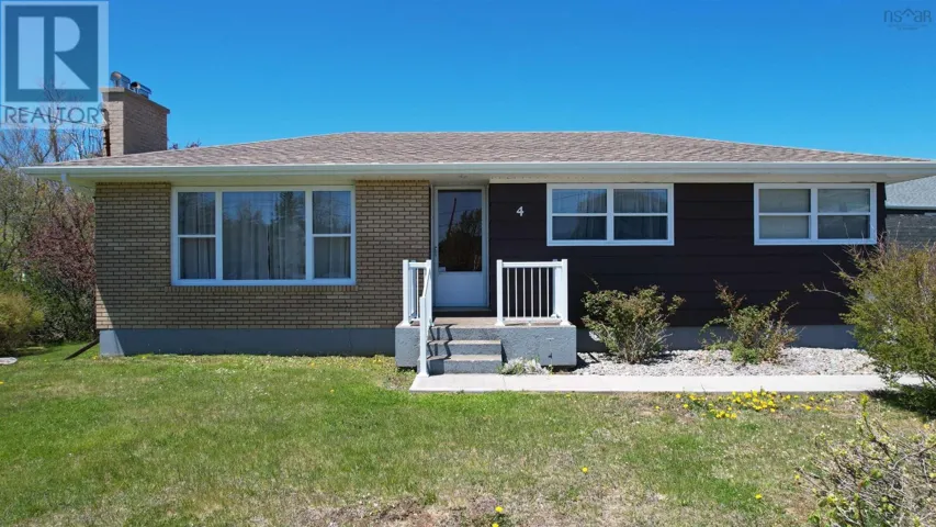 4 MacAulay Avenue, Glace Bay, Nova Scotia B1A1C9