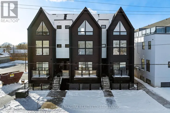 209 - 7277 WILSON CRESCENT, Niagara Falls (Oldfield), Ontario L2G4S5