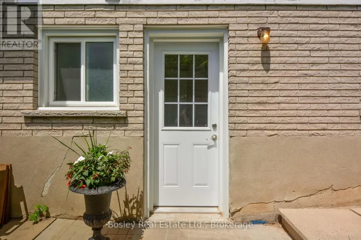 5 ALGOMA DRIVE, Guelph (Victoria North), Ontario N1E1C8