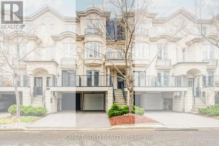 11 HUMPHREY GATE, Toronto (Banbury-Don Mills), Ontario M3C4B8