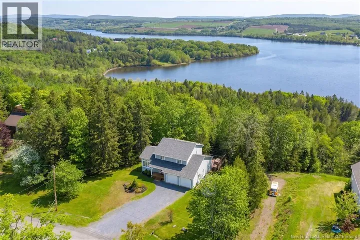 37 Bell Avenue, Darlings Island, New Brunswick E5N6R4