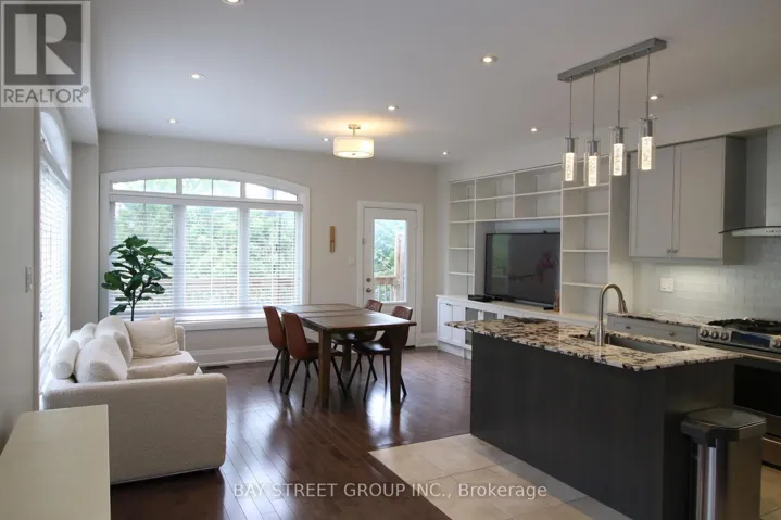 12 SOMBRERO LANE, Richmond Hill (South Richvale), Ontario L4C6E5