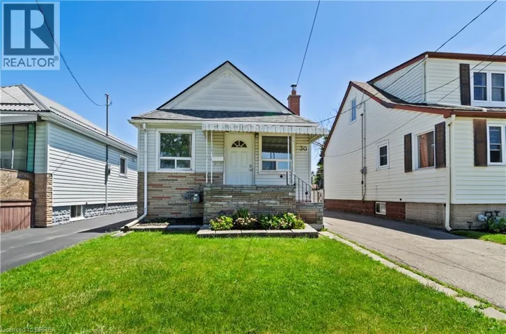30 SHELBY Avenue, Hamilton, Ontario L8H5L4