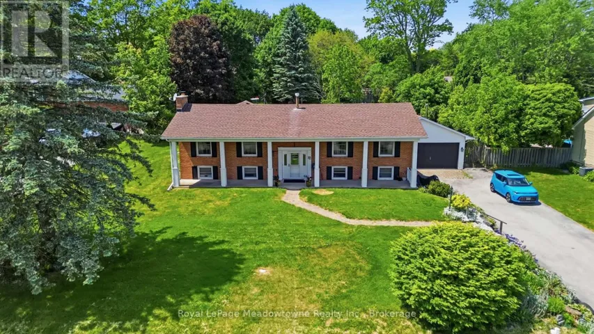 12 HUNTSMAN GATE, Hamilton (Freelton), Ontario L8N2Z7