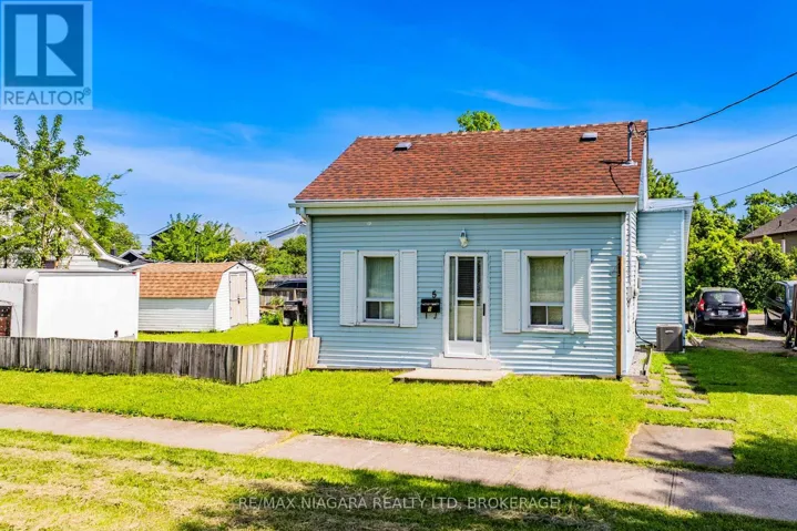 5 BIRCH STREET, St. Catharines (Oakdale), Ontario L2P2B5