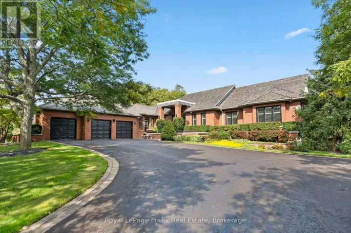 8 BUGGEY LANE, Ajax (Northeast Ajax), Ontario L1Z1X4