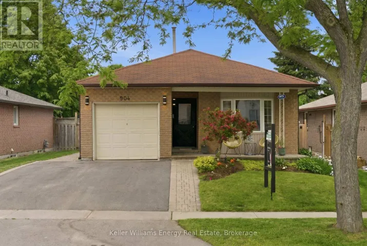 904 SOUTHGATE DRIVE, Oshawa (Donevan), Ontario L1H7Z9