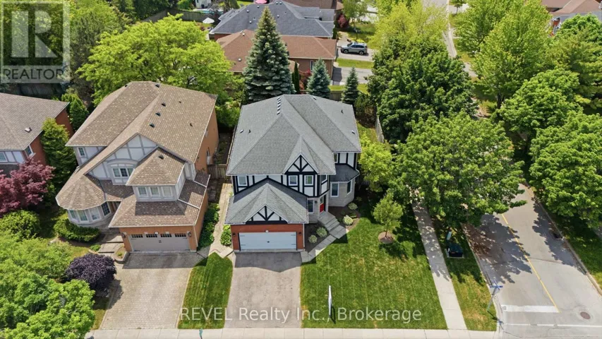 150 FALLINGBROOK STREET, Whitby (Pringle Creek), Ontario L1R2G2