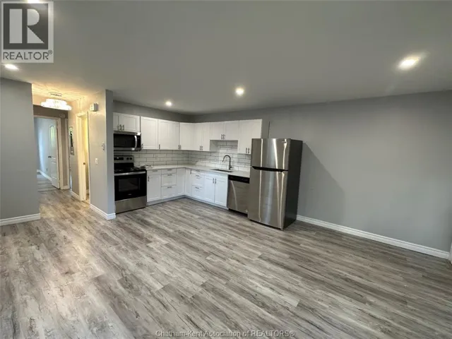 222 St. Clair STREET Unit# 108, Chatham, Ontario N7L3J7