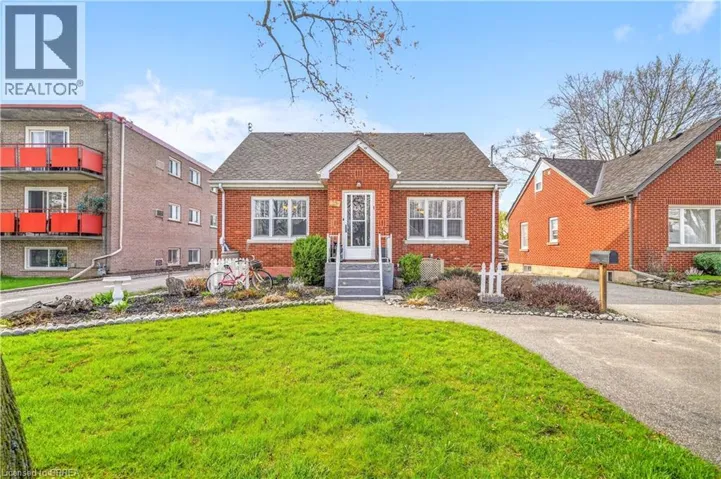32 FULTON Street, Brantford, Ontario N3R4E5