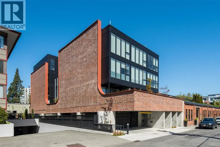 205 430 Parry St, Victoria, British Columbia V8V2H7