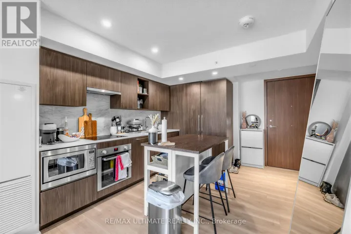2308 - 17 BATHURST STREET, Toronto (Waterfront Communities), Ontario M5V0N1