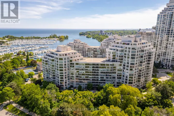 108 - 2261 LAKE SHORE BOULEVARD W, Toronto (Mimico), Ontario M8V3X1