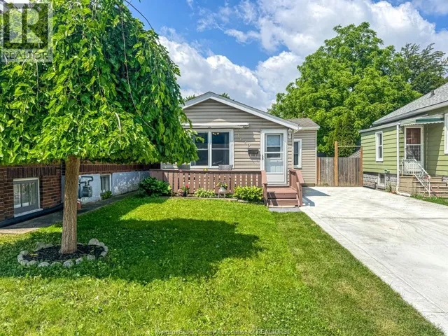 1639 ST LUKE, Windsor, Ontario N8Y3N4