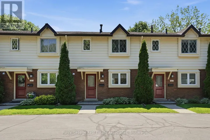D(4) - 16D BOND STREET S, Hamilton (Dundas), Ontario L9H3H1