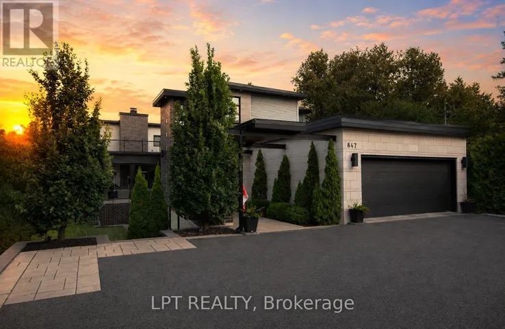 847 WALKLEY ROAD, Ottawa, Ontario K1V6R6