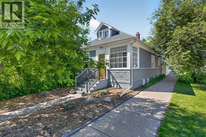 924 18 Avenue SE, Calgary, Alberta T2G1L3