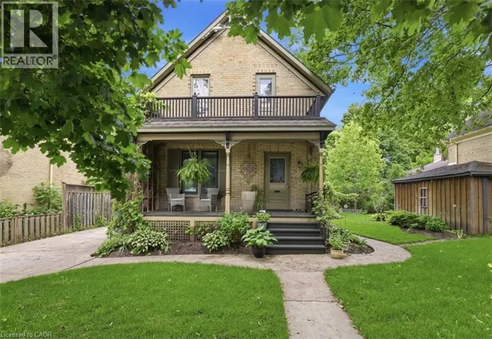 31 JOHN Street E, Waterloo, Ontario N2J1E6