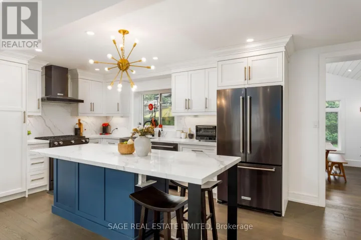 2194 YORKSHIRE CRESCENT, Burlington (Brant), Ontario L7R1V7