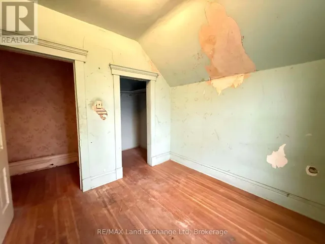 780