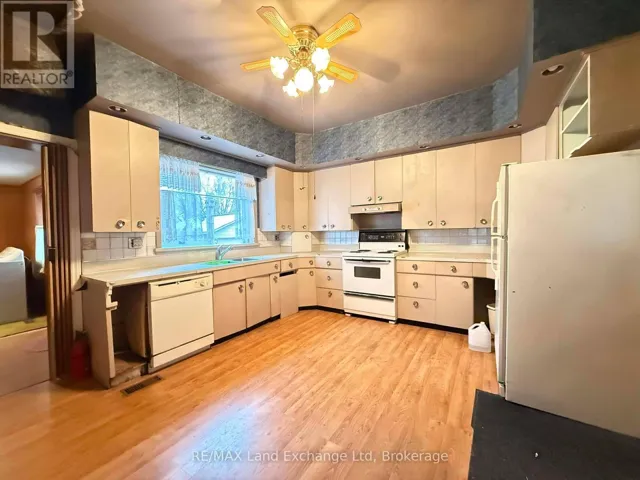 780