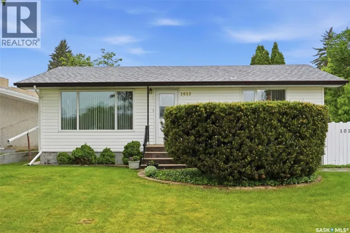 1019 McMillan AVENUE, Saskatoon, Saskatchewan S7L2T9
