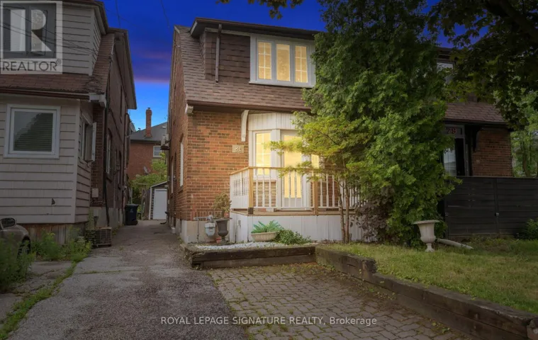81 CLEVELAND STREET, Toronto (Mount Pleasant East), Ontario M4S2W4