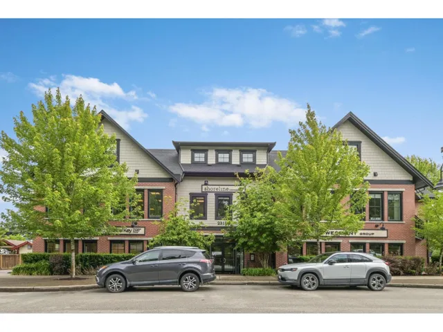 210 23189 FRANCIS AVENUE, Langley, British Columbia V1M0G4