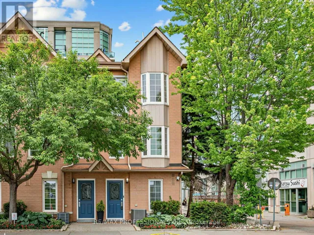32 - 220 MANITOBA STREET, Toronto (Mimico), Ontario M8Y4G7