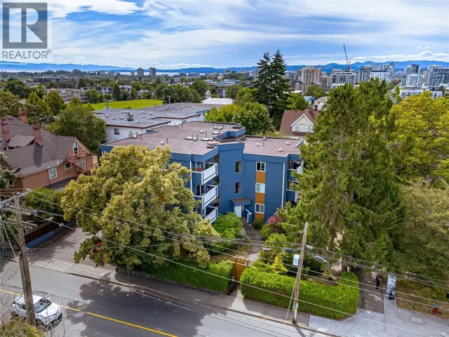 8 1331 Johnson St, Victoria, British Columbia V8W3P2