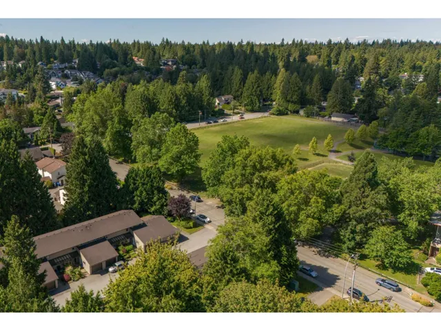 4 4850 207 STREET, Langley, British Columbia V3A2E3