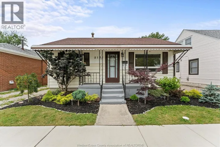 2163 WELLESLEY AVENUE, Windsor, Ontario N8W2E8