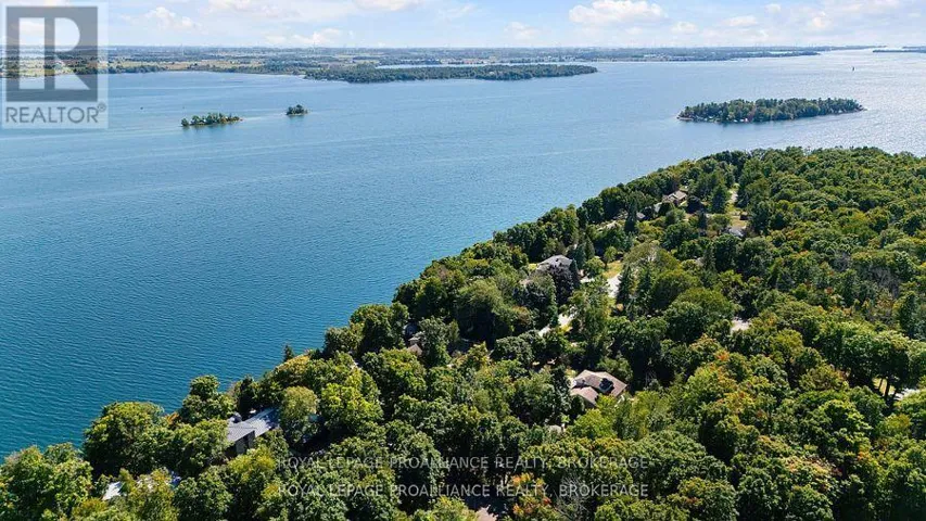 40 RIVERSIDE DRIVE, Kingston (Kingston East (Incl CFB Kingston)), Ontario K7L4V1
