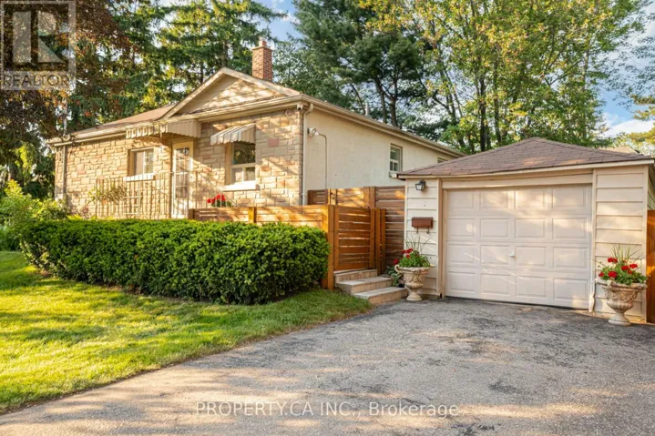 480 LYND AVENUE, Mississauga (Mineola), Ontario L5G2L9
