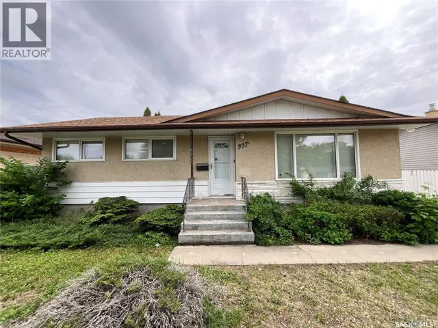 337 MCINTOSH STREET N, Regina, Saskatchewan S4R5A1