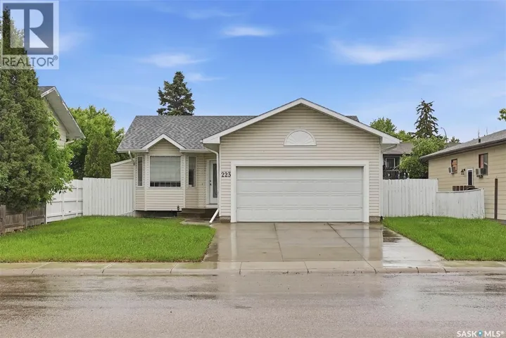 223 Wedge ROAD, Saskatoon, Saskatchewan S7L6E8