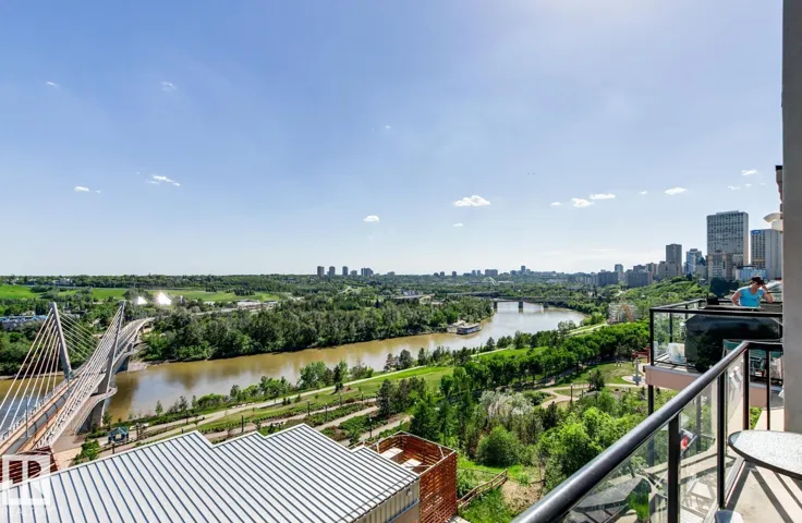 #506 9503 101 AV NW, Edmonton, Alberta T5H4R1