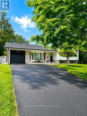 9 STRATHY ROAD, Ajax (South East), Ontario L1S2T9