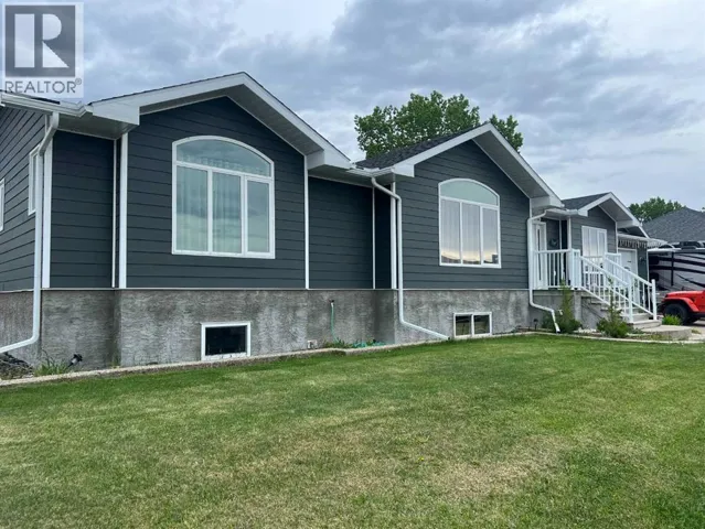 807 9 Street, Fox Creek, Alberta T0H1P0