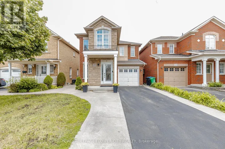 45 PENBRIDGE CIRCLE, Brampton (Fletcher's Meadow), Ontario L7A2R1
