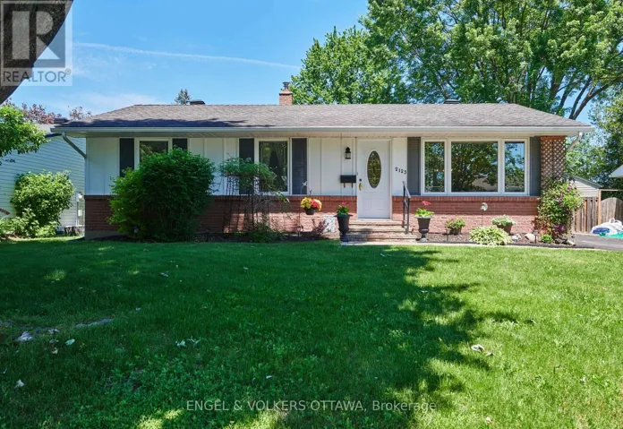 2123 BLUE JAY CRESCENT, Ottawa, Ontario K1J6A9
