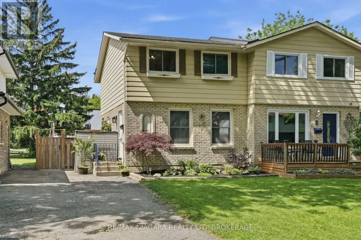 9 LAFAYETTE DRIVE, St. Catharines (Lakeport), Ontario L2N6C1