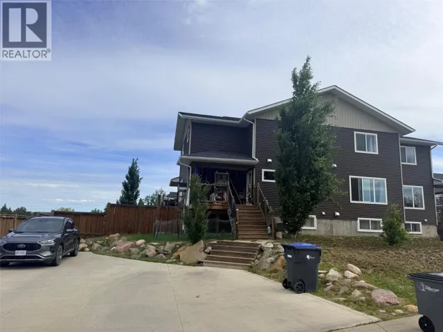 8219 18 Street, Dawson Creek, British Columbia V1G0G4