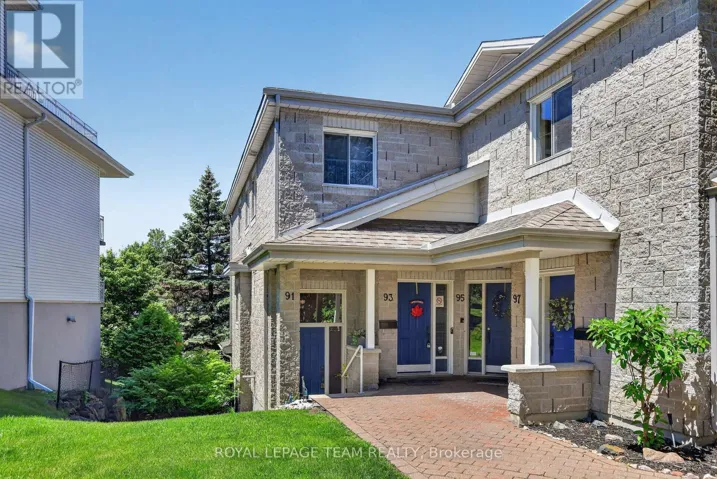 91 ROBSON COURT, Ottawa, Ontario K2K2W1